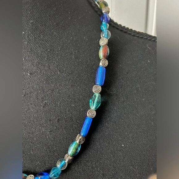 Vintage | Estate Bundle of 7 beaded  necklaces - Picture 3 of 11